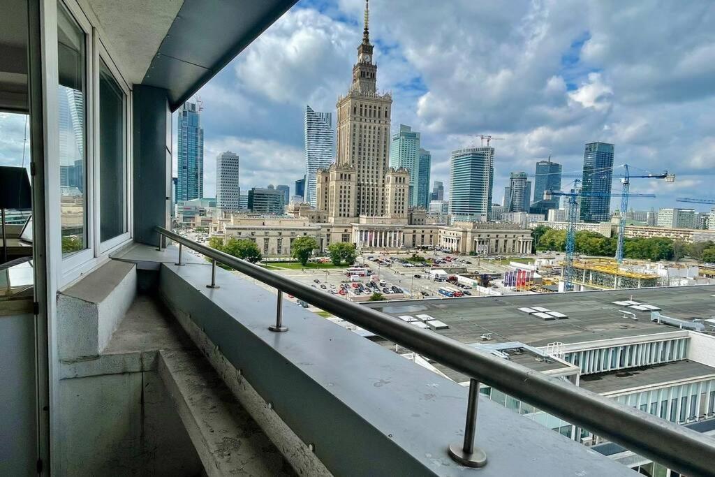 Sawa Apartment 2Xmetro Wifi 500 Mbs 50'Tv Netflix Hbo Appletv+ Varsóvia Exterior foto