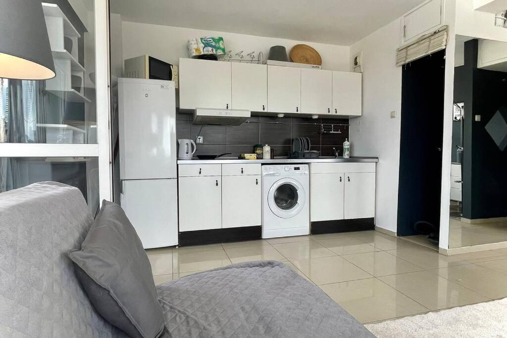 Sawa Apartment 2Xmetro Wifi 500 Mbs 50'Tv Netflix Hbo Appletv+ Varsóvia Exterior foto