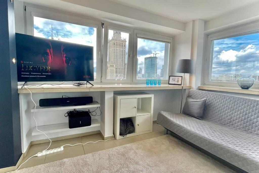 Sawa Apartment 2Xmetro Wifi 500 Mbs 50'Tv Netflix Hbo Appletv+ Varsóvia Exterior foto