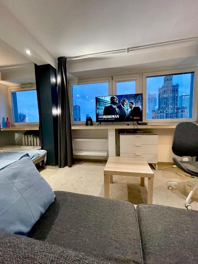 Sawa Apartment 2Xmetro Wifi 500 Mbs 50'Tv Netflix Hbo Appletv+ Varsóvia Exterior foto