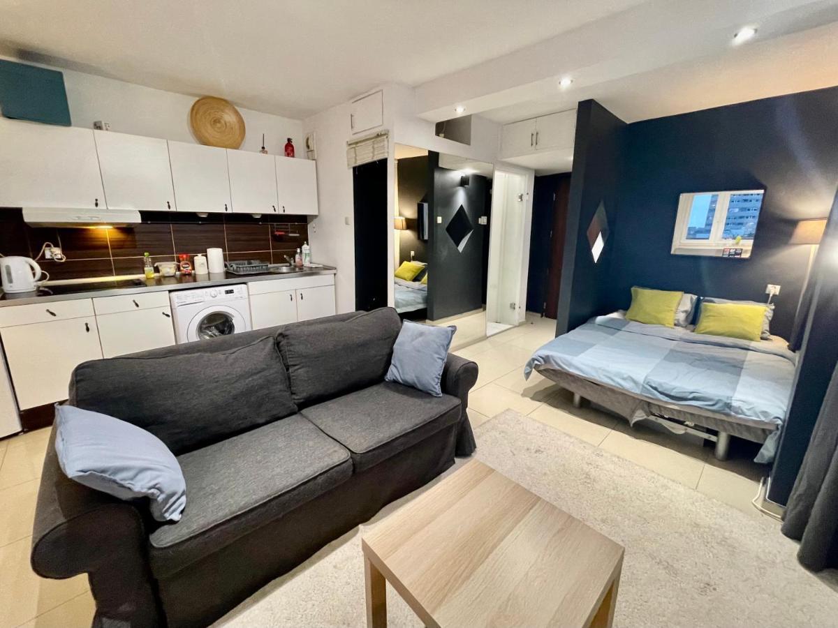 Sawa Apartment 2Xmetro Wifi 500 Mbs 50'Tv Netflix Hbo Appletv+ Varsóvia Exterior foto