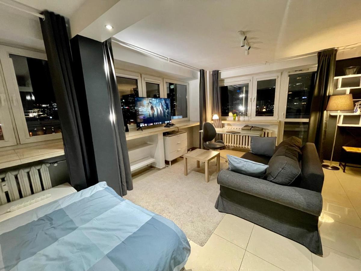 Sawa Apartment 2Xmetro Wifi 500 Mbs 50'Tv Netflix Hbo Appletv+ Varsóvia Exterior foto