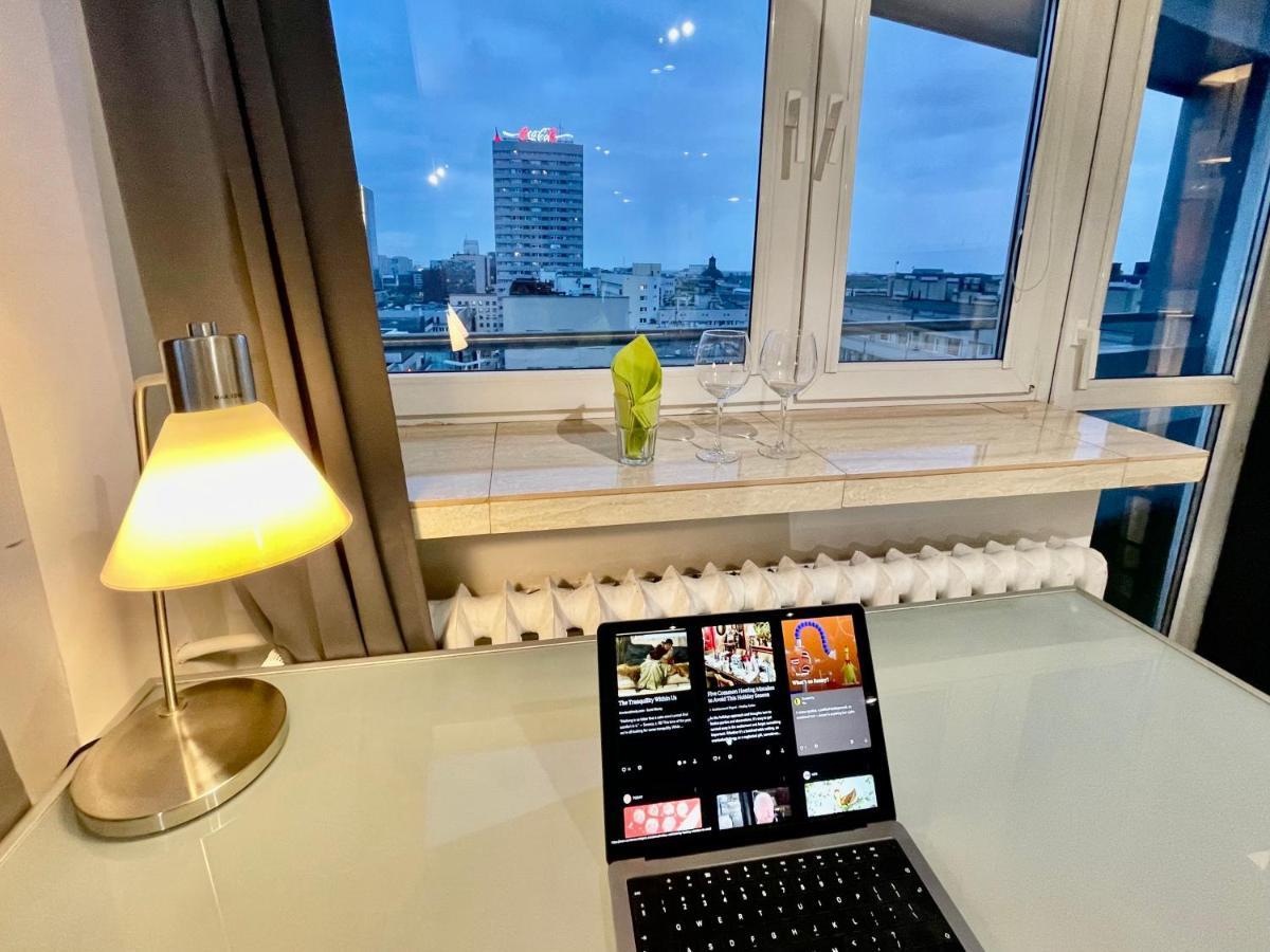 Sawa Apartment 2Xmetro Wifi 500 Mbs 50'Tv Netflix Hbo Appletv+ Varsóvia Exterior foto