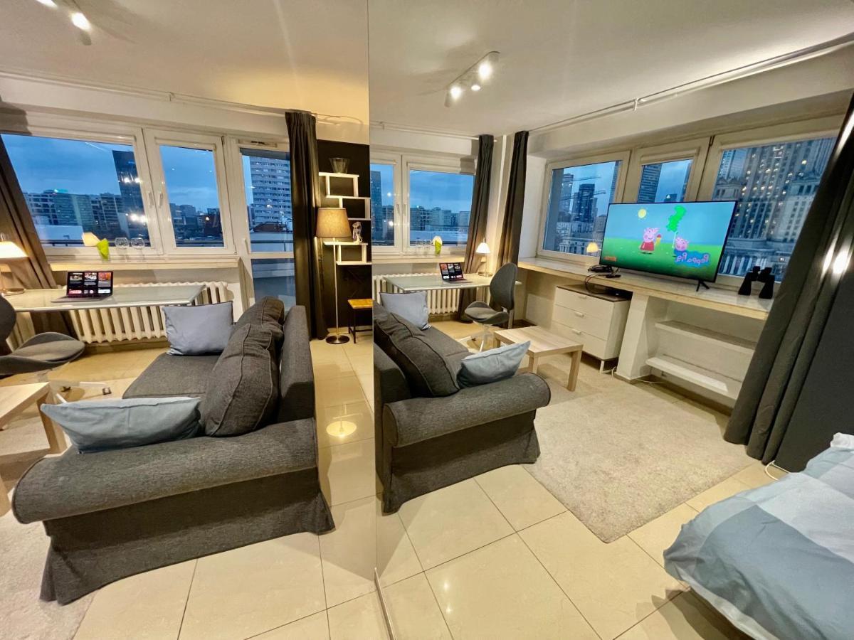 Sawa Apartment 2Xmetro Wifi 500 Mbs 50'Tv Netflix Hbo Appletv+ Varsóvia Exterior foto